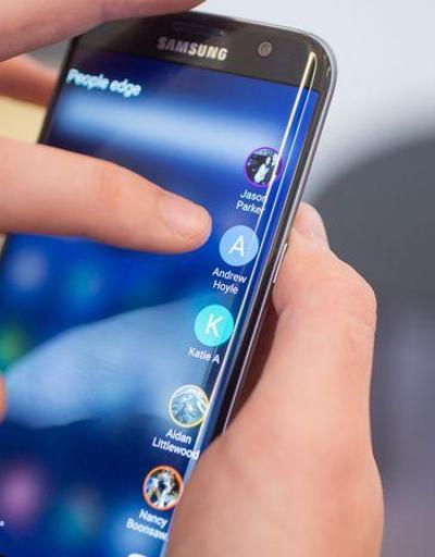 2016’da en fazla telefon satan Samsung oldu