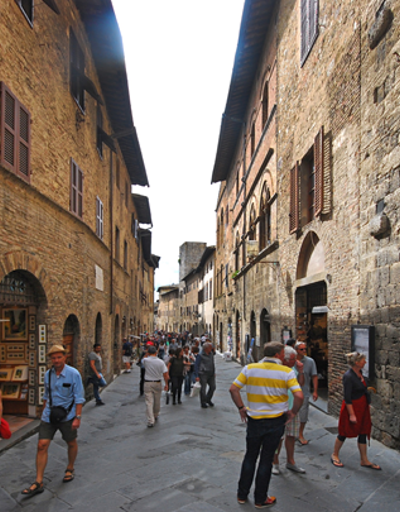 Tarihin içinde yürümek: San Gimignano