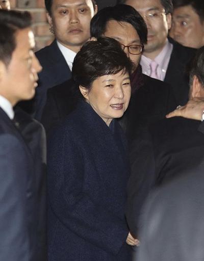 Güney Korede azledilen başkanın ekibi toplu istifa sundu