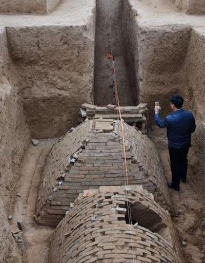Çinde piramit şeklinde gizemli mezar bulundu