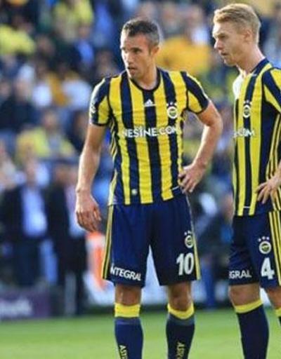 Fenerbahçenin kaderi Kjaer ve Van Persieye bağlı