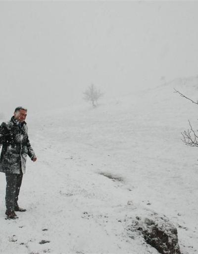 Tokat’ta baharı beklerken kar yolları kapadı