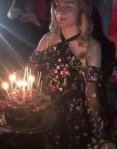 Aleyna Tilki 17. yaşını kutladı