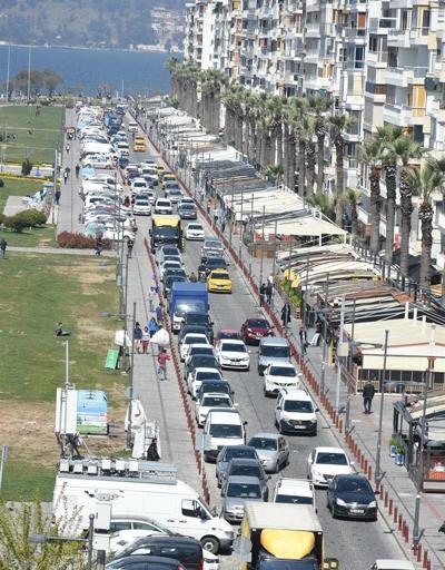 İzmir Kordonda trafik çilesi