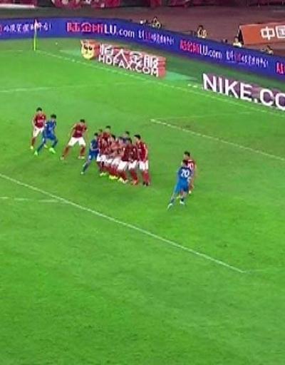 Çin Süper Liginde muhteşem frikik golü