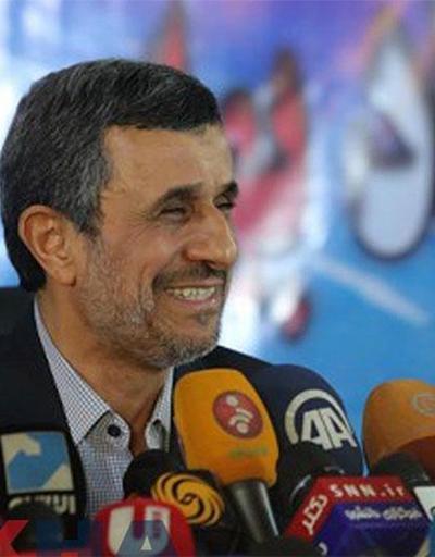 Ahmedinejad geri dönüyor