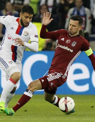 Beşiktaş-Lyon maçında 15 kulüp Oğuzhanı izleyecek