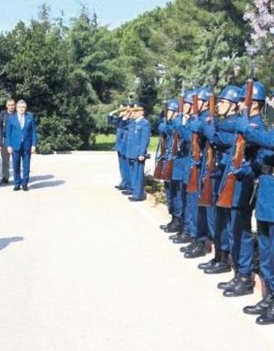 Son dakika: Kılıçdaroğlunu askeri törenle karşılamada önemli gelişme
