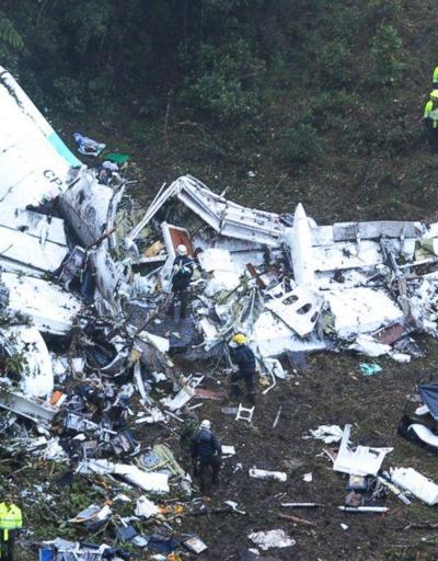 Kolombiyada askeri uçak düştü: 4 sivil, 4 asker öldü