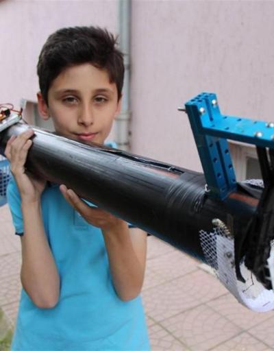11 yaşındaki Ardanın dedesi için yaptığı aleti roketatar sandılar