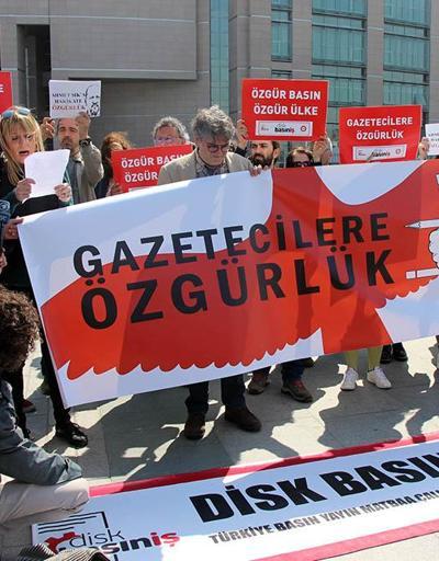 Gazetecilerden Dünya Basın Özgürlüğü Gününde adliye önünde protesto
