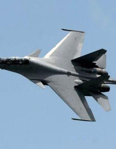 Çin jetleri ABD askeri uçağının yolunu kesti