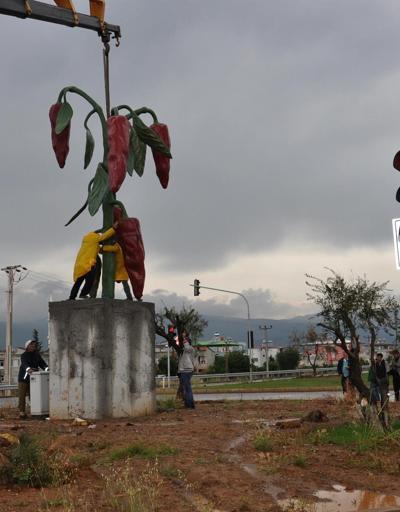 Gaziantepe kırmızı biber heykeli
