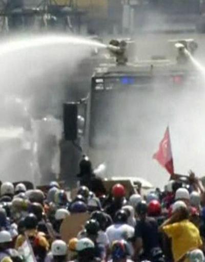 Maduro: ABD gösterileri alevlendiriyor