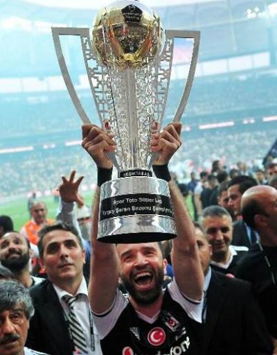 Şampiyon Beşiktaş kupasına kavuştu
