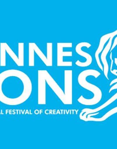 Cannes Lions networking için biçilmiş kaftan