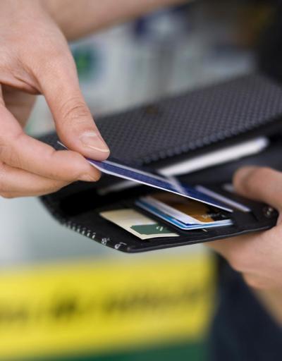 Kredi kartı borcu takibine alınanların sayısı azaldı