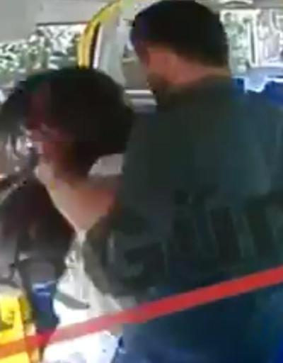 Şort giydiği için genç kadını döven saldırgan kamerada