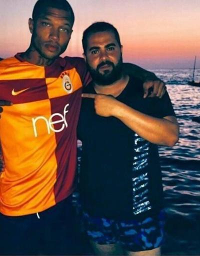 Jeremy Meeks Galatasaray formasını giydi