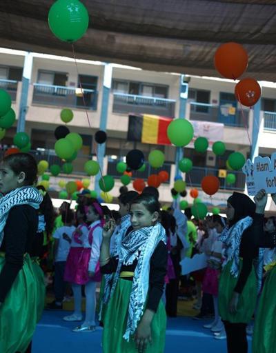 190 bin Gazzeli öğrenci için eğlence başladı