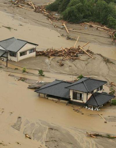Japonyada sel faciası... Şehirler sular altında