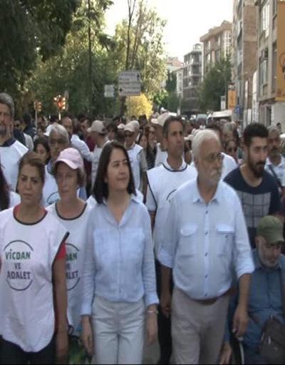 Kadıköyde HDPliler ile polis arasında gerginlik