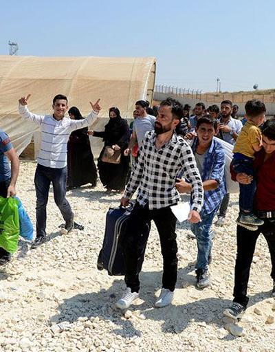30 bin Suriyeli sığınmacı ülkesine geçti