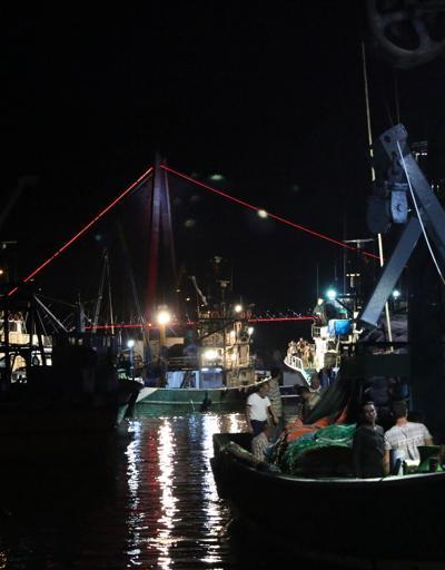 İstanbullu balıkçılar vira bismillah diyerek denize açıldı