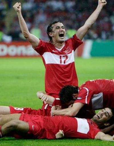 EURO 2008 ruhu Türkiye Hırvatistan maçı öncesi Twitterda gündem oldu