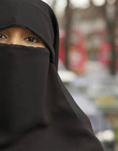Danimarka’da burka ve peçe yasaklanıyor