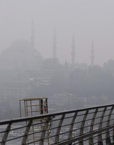 İstanbul sabaha karşı sise boğuldu