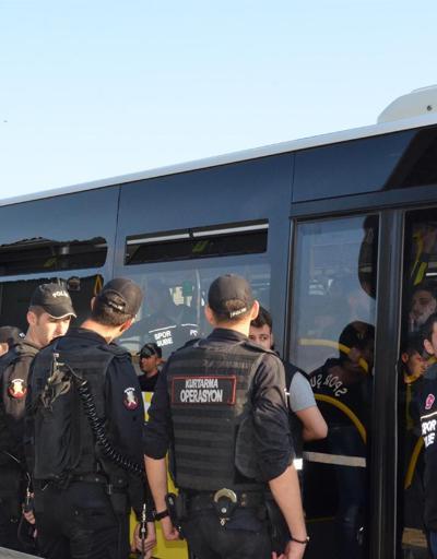 Otobüsün camını kıran Fenerbahçeli taraftarlar karakola götürüldü
