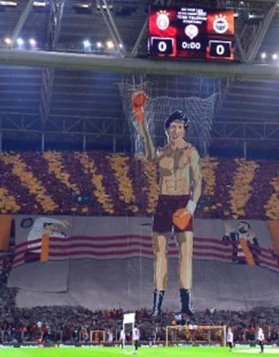 Galatasaray - Fenerbahçe maçındaki pankarta soruşturma
