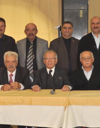 Eskişehirde eski MHP yöneticilerinden toplu istifa