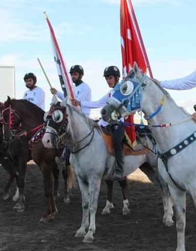 Erzurum’da yem ödüllü cirit turnuvası
