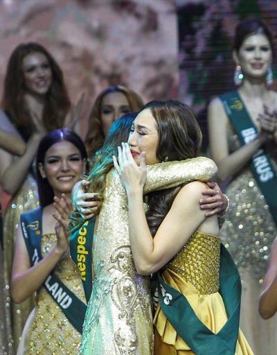 Miss Earth 2017 güzeli tacını taktı