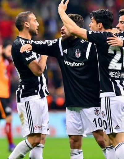 Beşiktaş derbide ilk peşinde