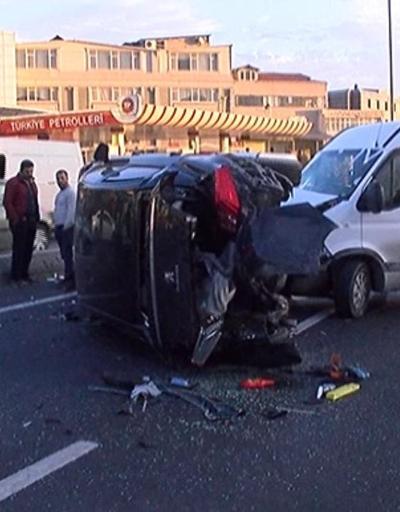 İstanbulda trafiği kilitleyen kaza