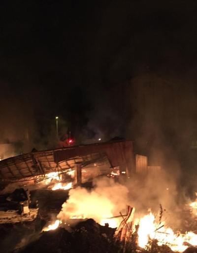 Zonguldakta kereste fabrikası yandı