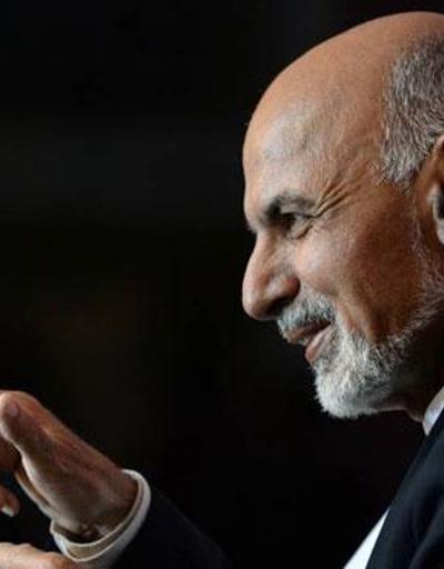 Afganistan Devlet Başkanı Ahmedzai kadınlardan özür diledi