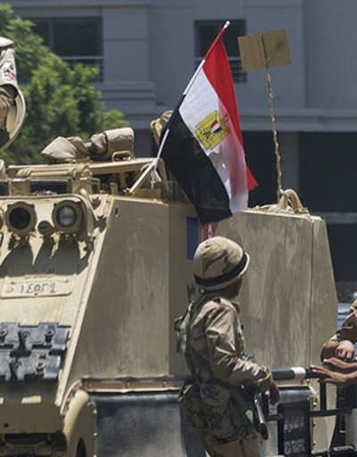 Mısırda askeri araca saldırı: Çok sayıda asker hayatını kaybetti