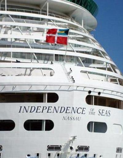 Jamaicaya giden dev yolcu gemisinde 332 kişi salgına yakalandı