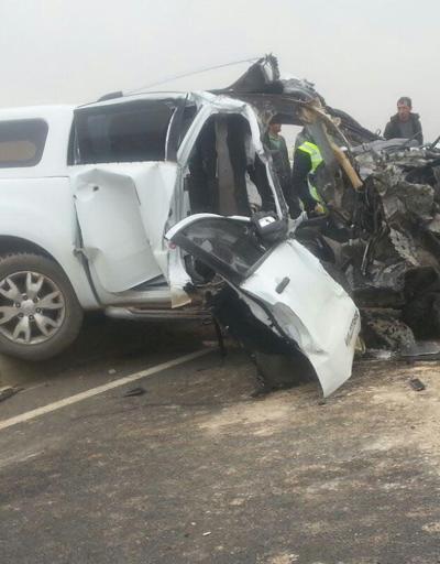 Nusaybinde polis aracı ile TIR çarpıştı