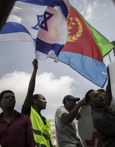 İsrailden binlerce Afrikalıya uyarı: Eğer gitmezseniz...