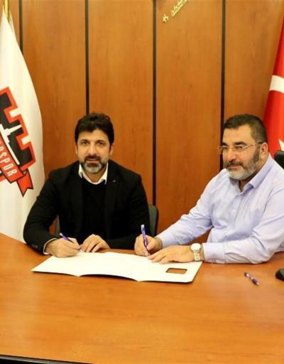 Gaziantepspor Oktay Derelioğluyla sözleşme imzaladı