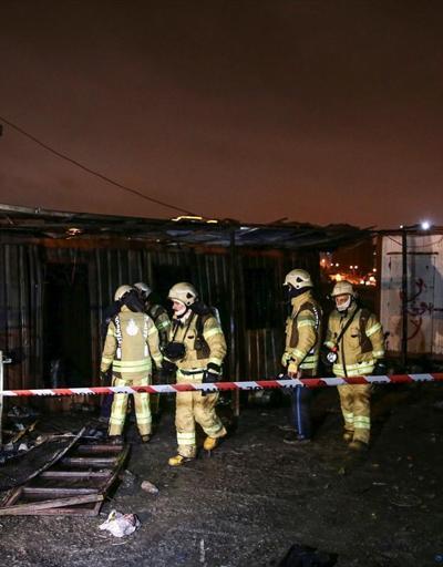 Son dakika... Beylikdüzünde barakada yangın: 3 kişi öldü, 1 kişi yaralı