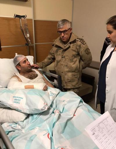 Yaralanan askerlere Jandarma Genel Komutanı Org. Çetinden ziyaret