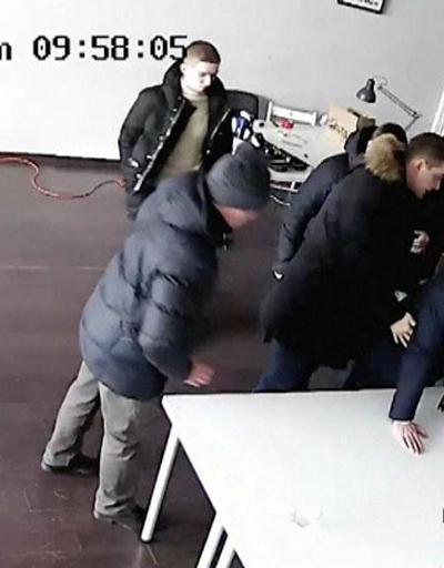 Rus muhalif Navalnynin ofisine polis baskını
