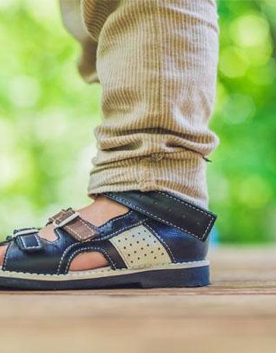 Çocuğunuza evde ayakkabı giydirmeyin
