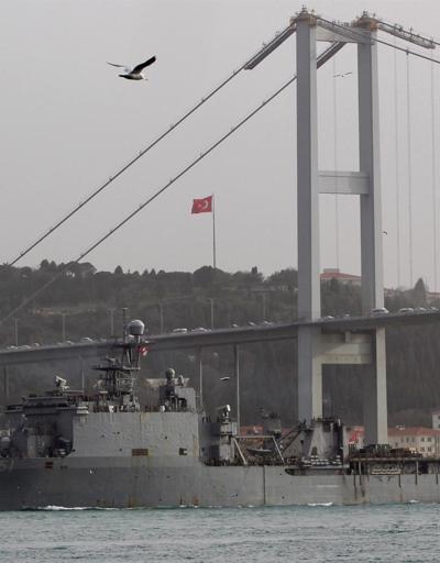 ABD’ye ait gemi İstanbul Boğazı’ndan geçti